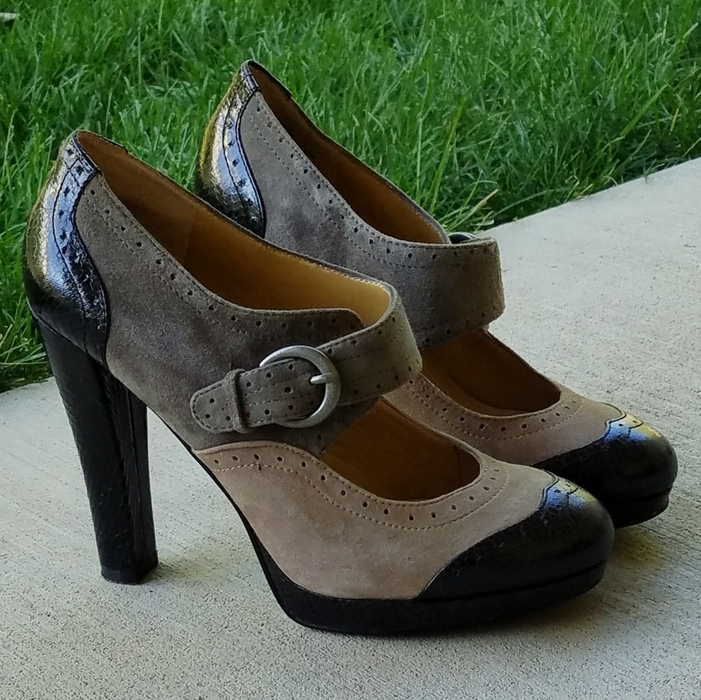 Nine West Wingtip Heels